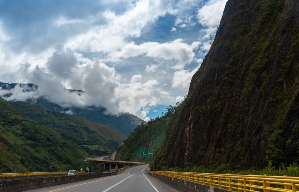 Mountain road with cloud cover - E-commerce SEO