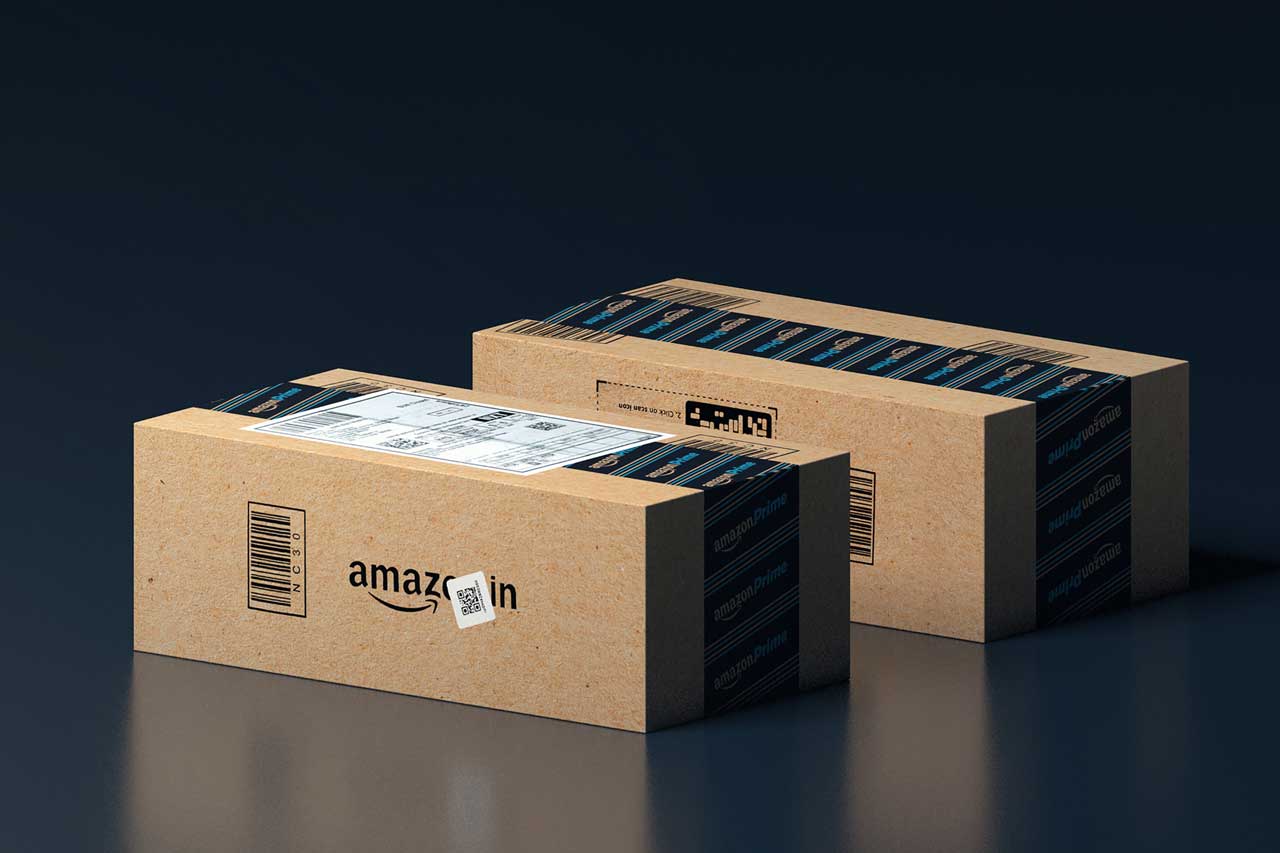 Amazon copywriter - Shows a collection of Amazon boxes