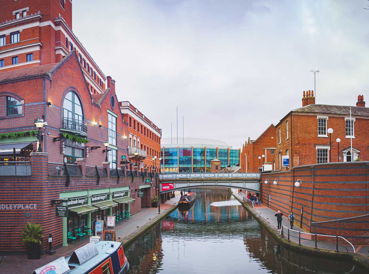 Birmingham copywriter - Shows the city canal area